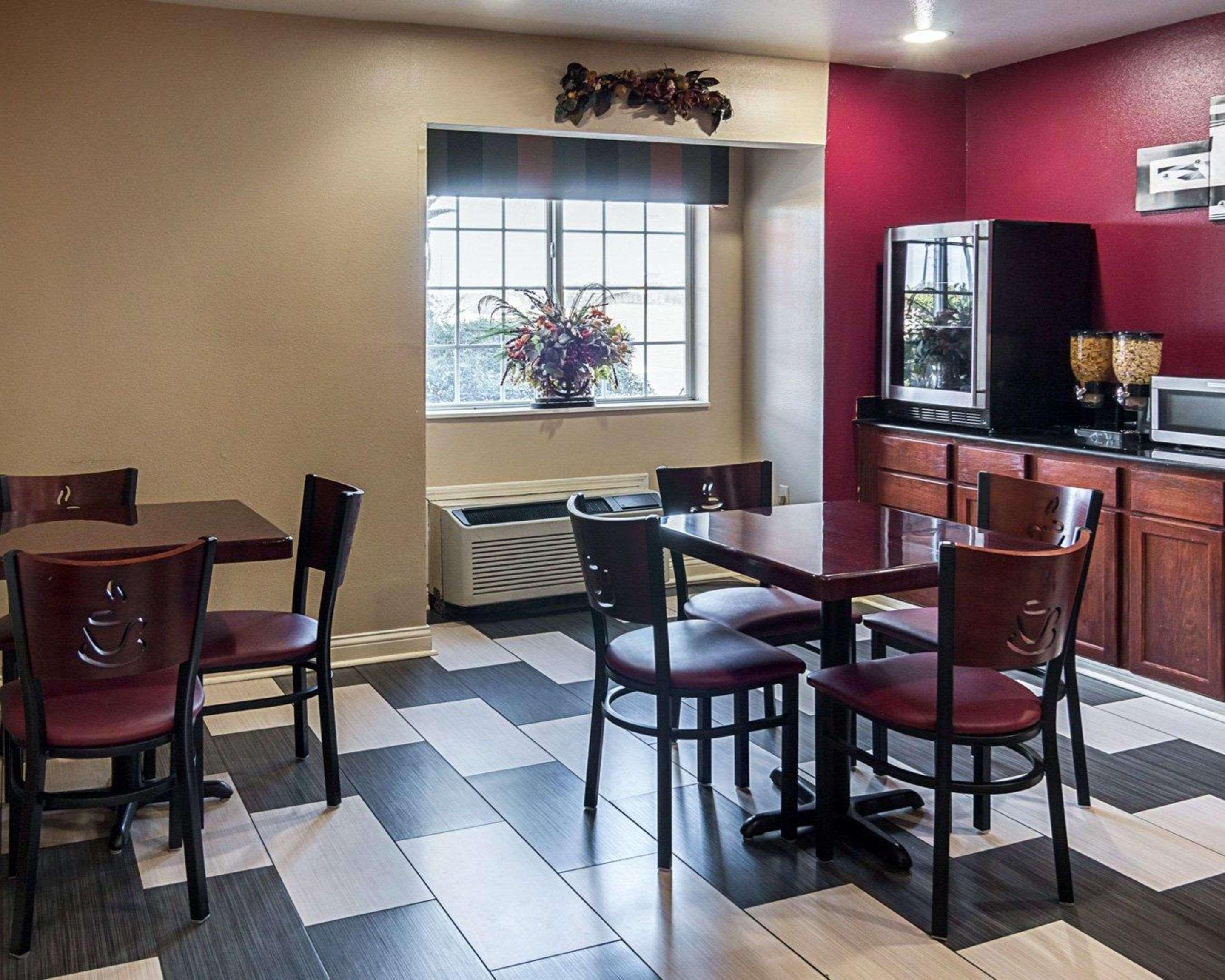 Econo Lodge Inn & Suites Natchitoches Dış mekan fotoğraf