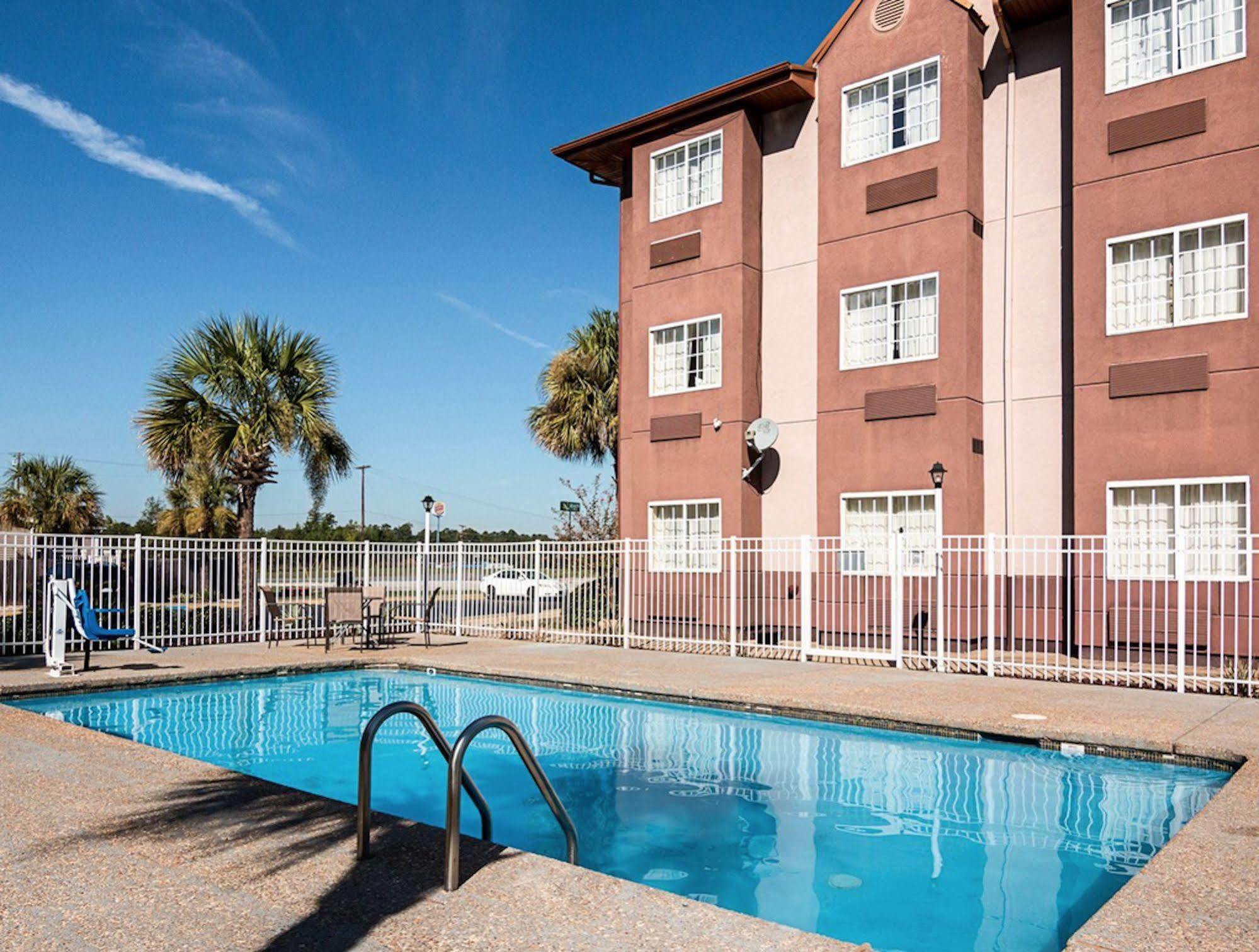Econo Lodge Inn & Suites Natchitoches Dış mekan fotoğraf